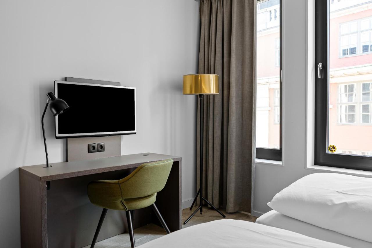 Comfort Hotel Xpress Central Station Осло Экстерьер фото