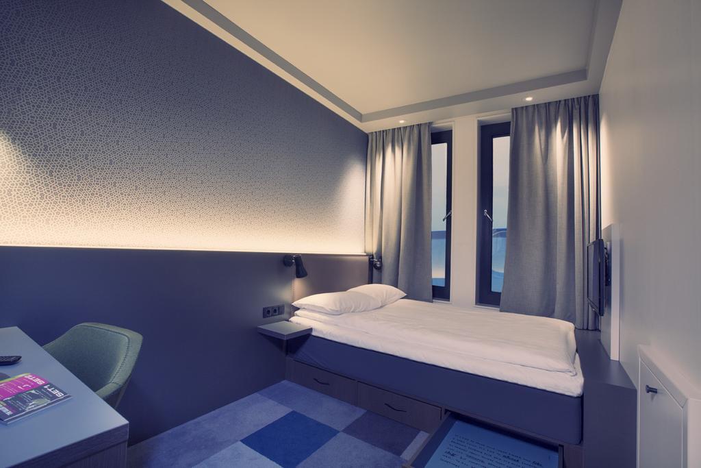 Comfort Hotel Xpress Central Station Осло Экстерьер фото